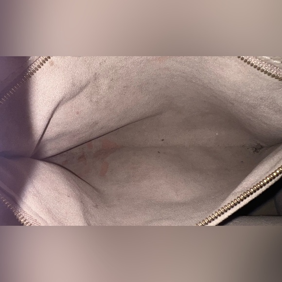 Sold Louis Vuitton Monogram Empreinte On the Go MM Tourterelle/beige. W/dusty - Picture 12 of 13